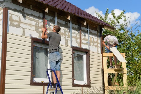Cost of Handyman Siding Repair in Columbia