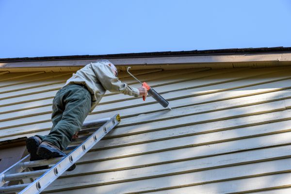 Cost of Vinyl Siding Caulk Repair in Columbia