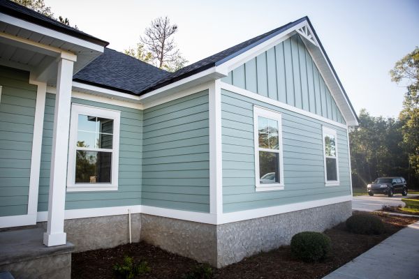 Cost of Board Siding Repair in Columbia