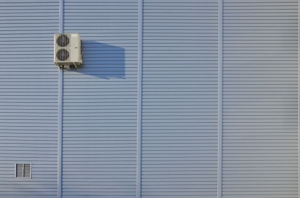 Cost of Flat Metal Siding Installation in Columbia